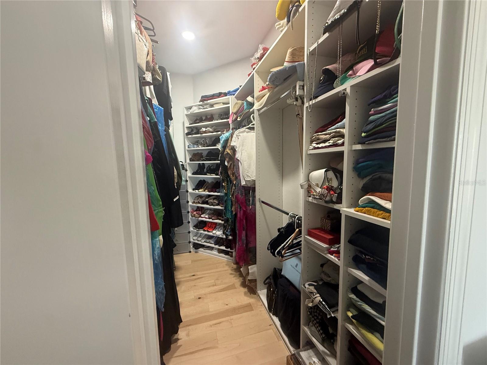 LAKEVIEW RESERVE 46/149 - Residential