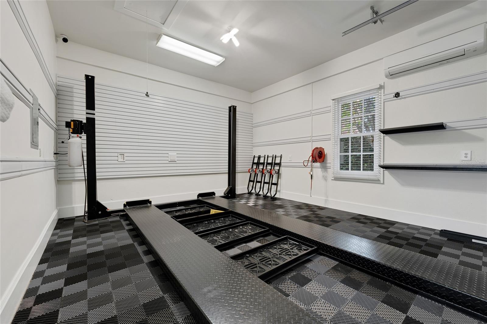 BALDWIN PARK UT 01 50 121 - Residential