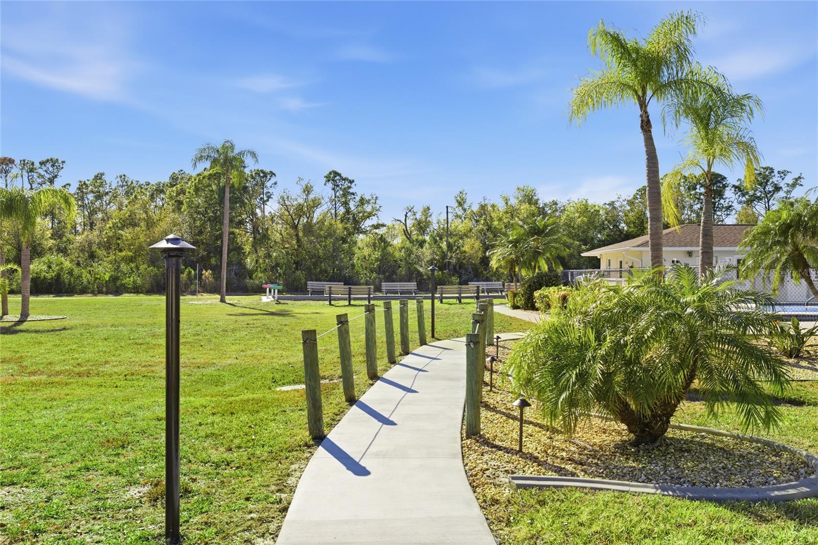 HERON POINTE - Residential