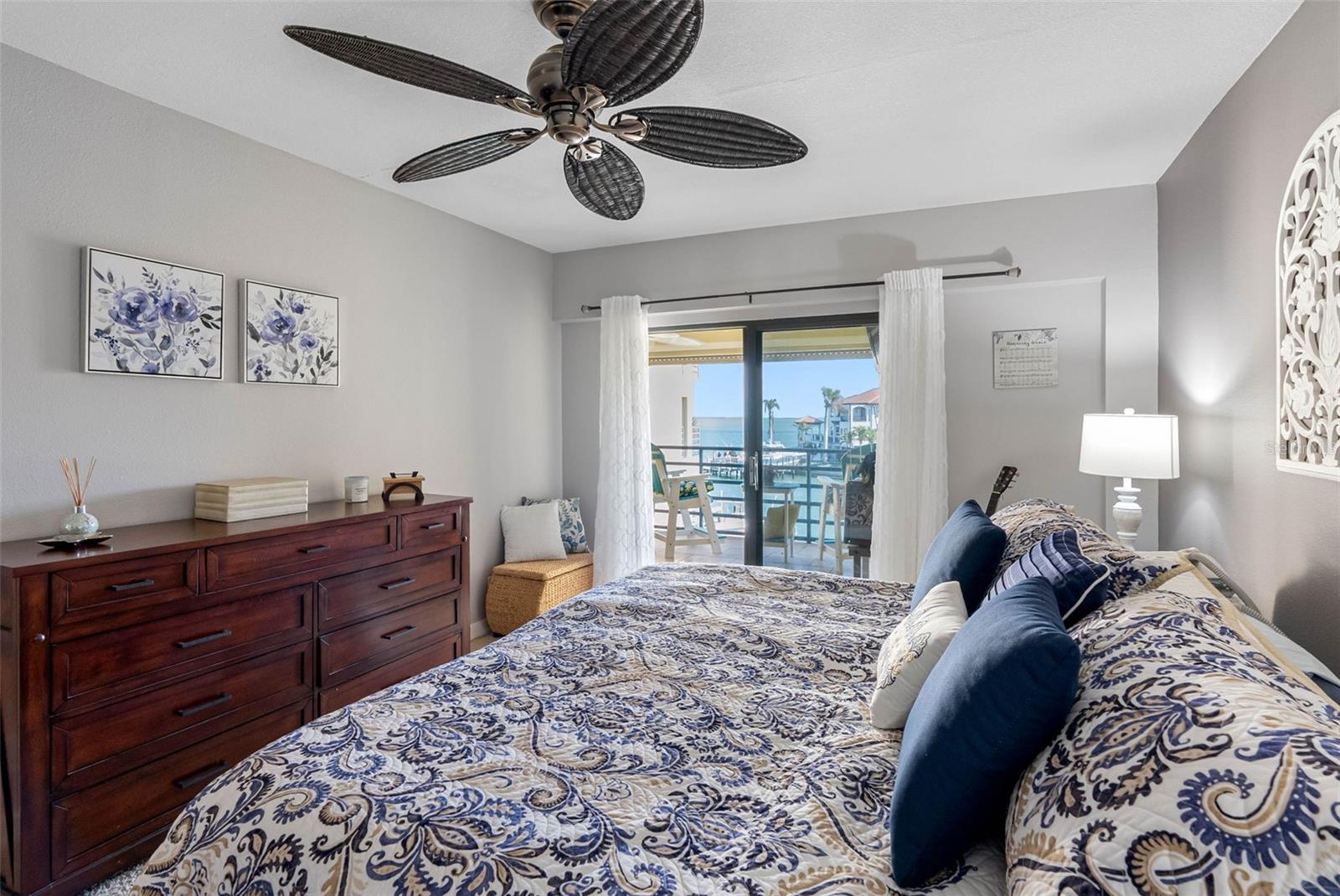 ANCHOR COVE 1 CONDO - Residential