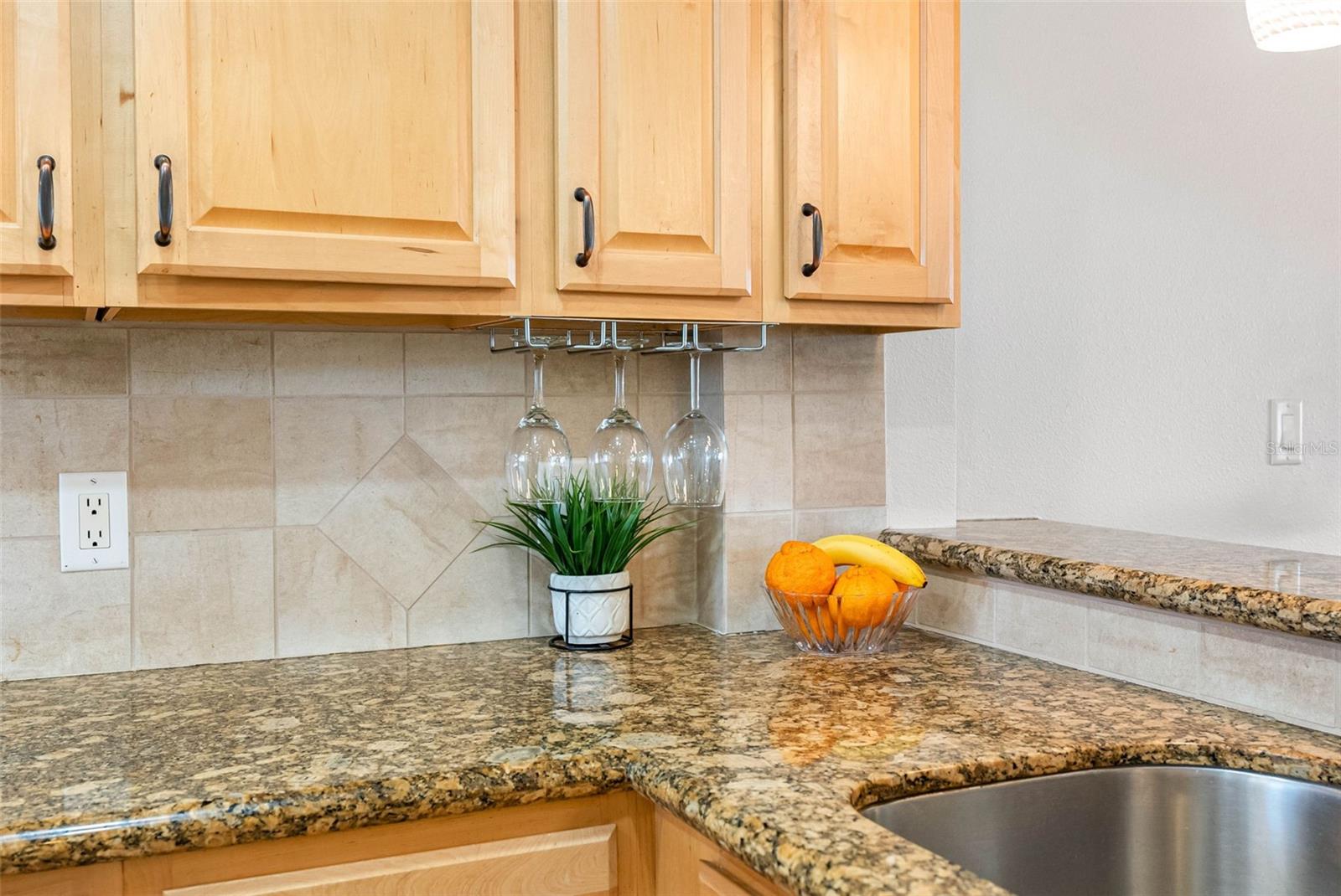 ANCHOR COVE 1 CONDO - Residential
