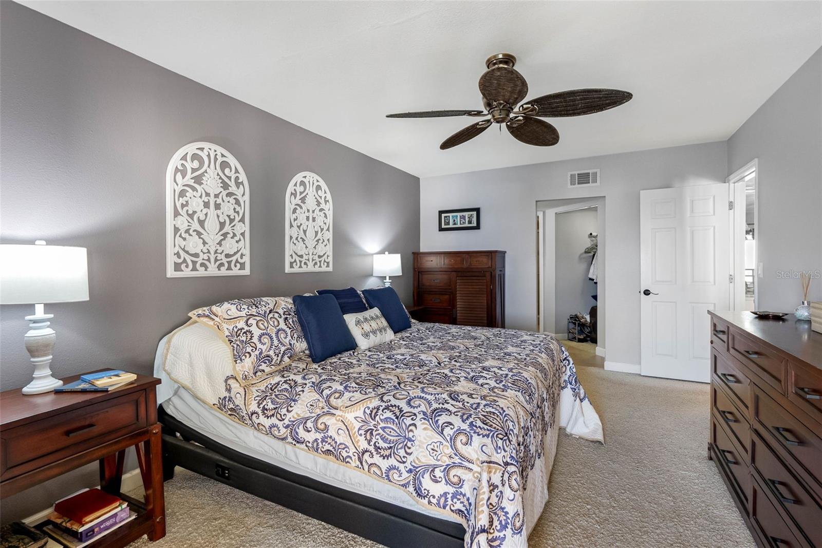 ANCHOR COVE 1 CONDO - Residential