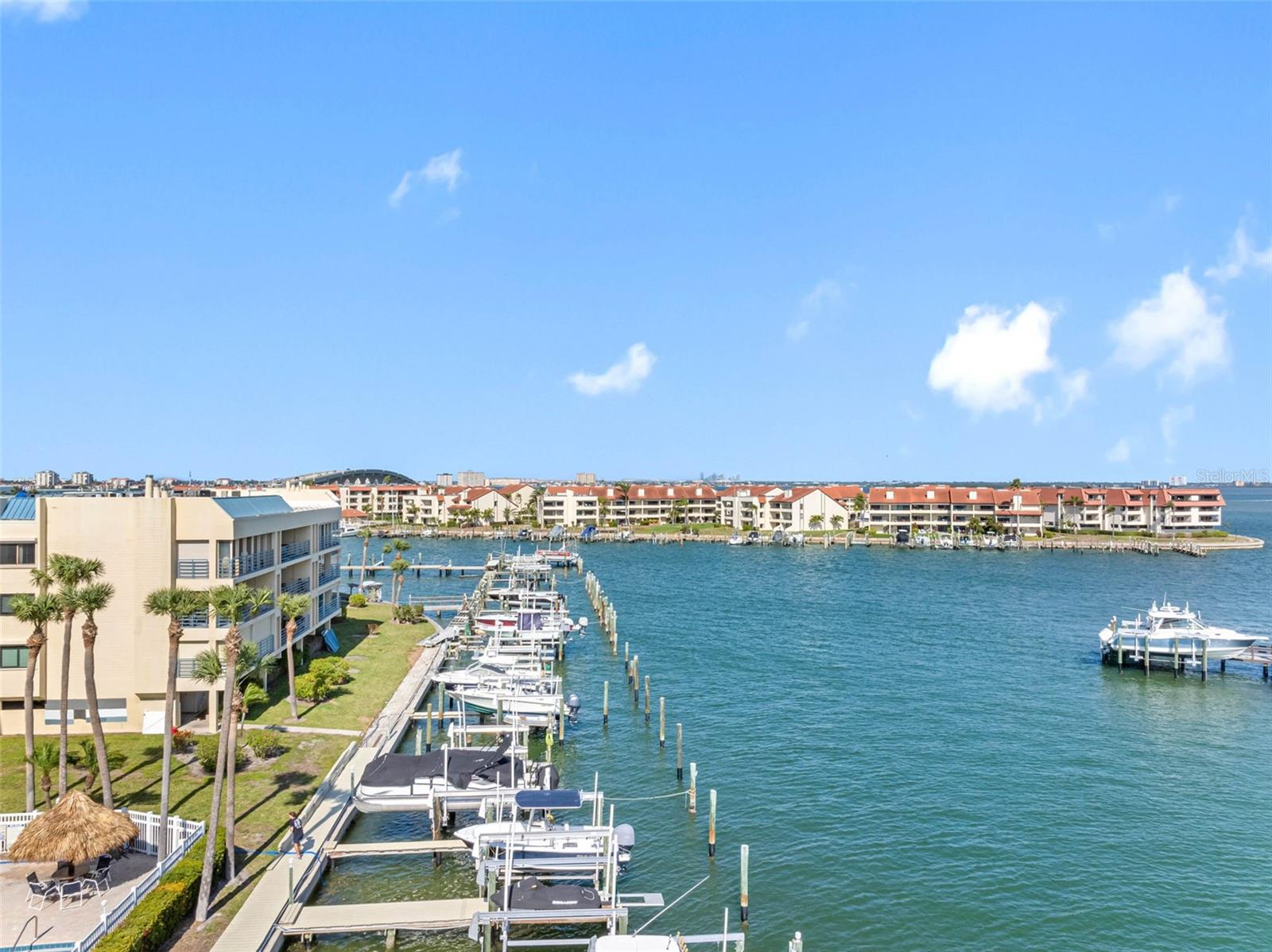 ANCHOR COVE 1 CONDO - Residential