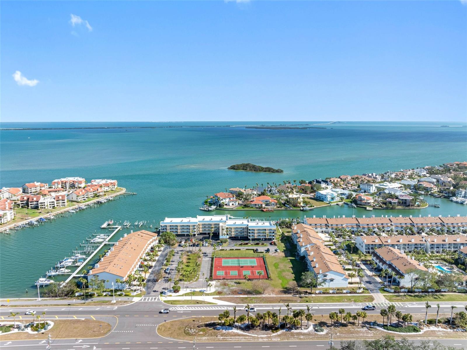 ANCHOR COVE 1 CONDO - Residential
