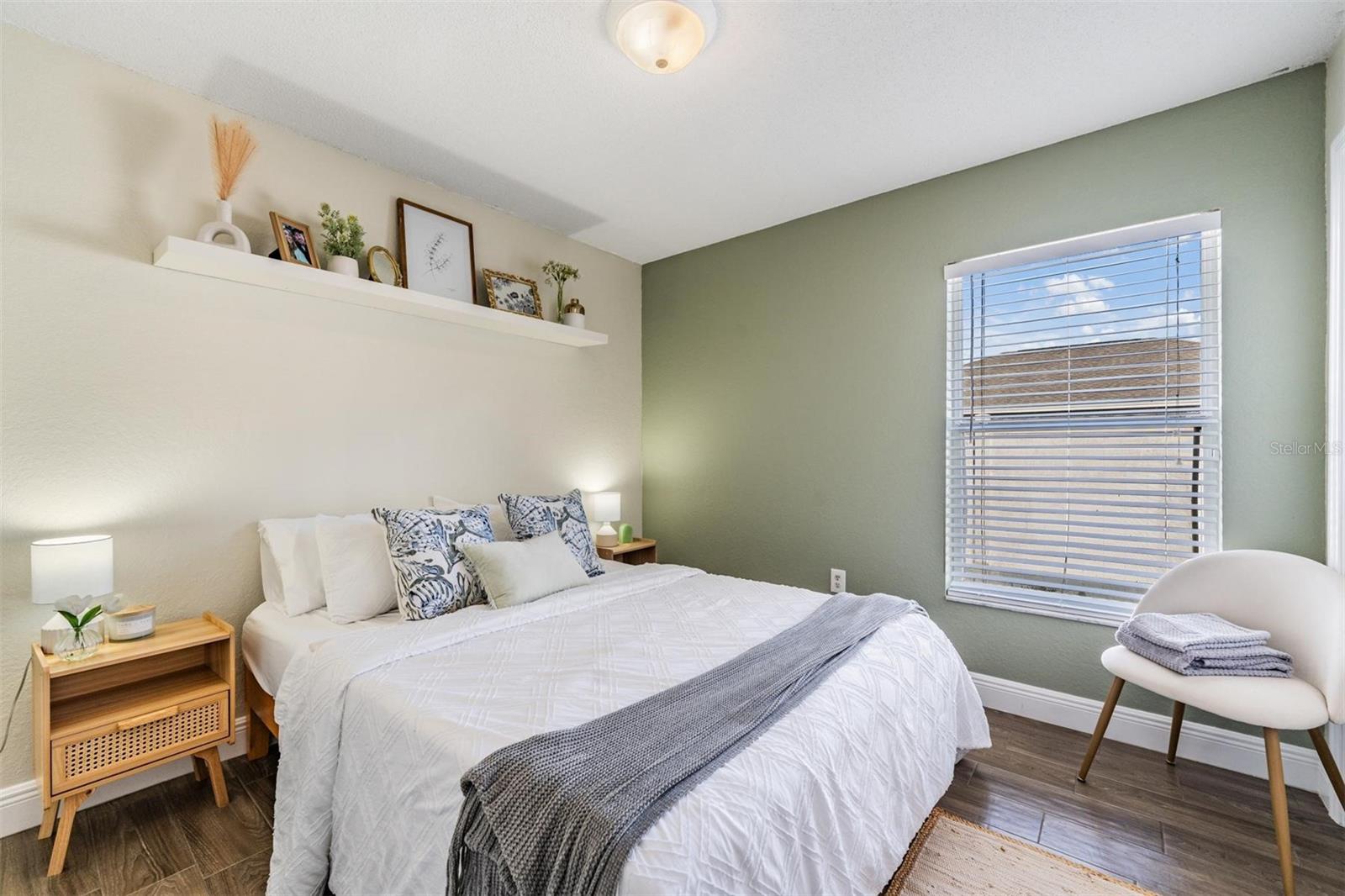 WINSTON MANOR - Residential