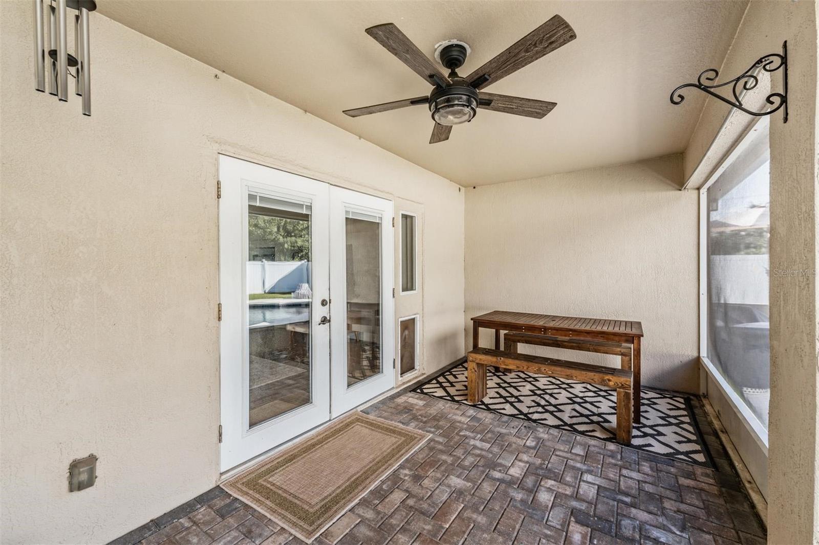 WINSTON MANOR - Residential