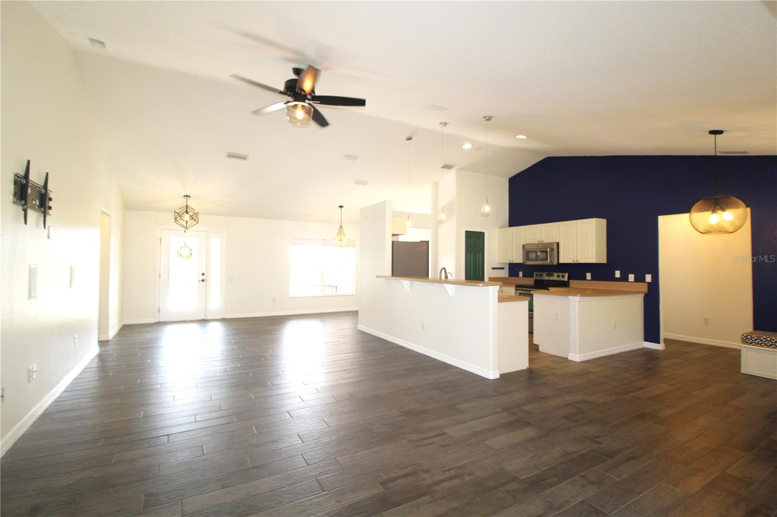 PORT CHARLOTTE SEC 048 - Residential Lease