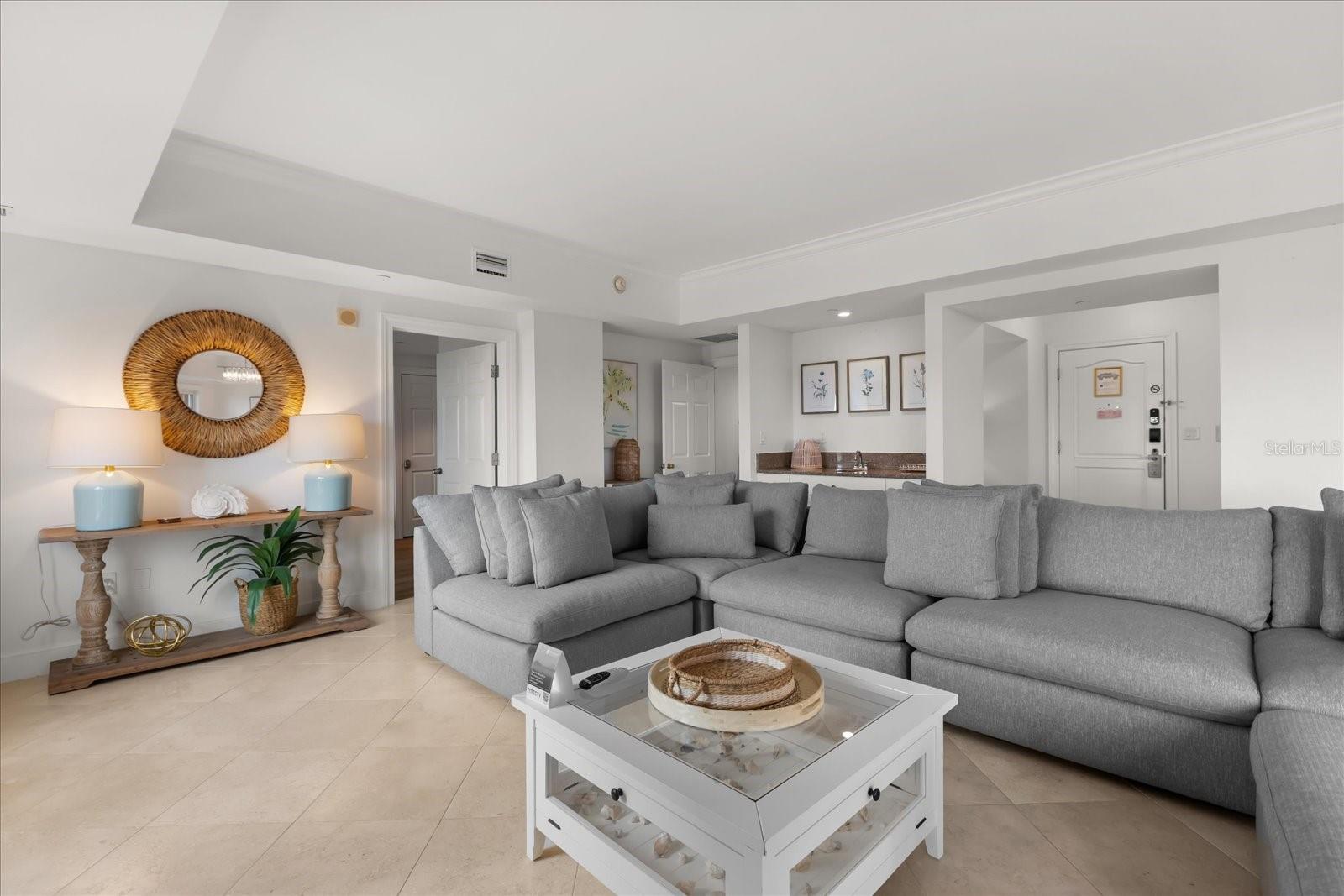 REUNION GRANDE CONDO - Residential