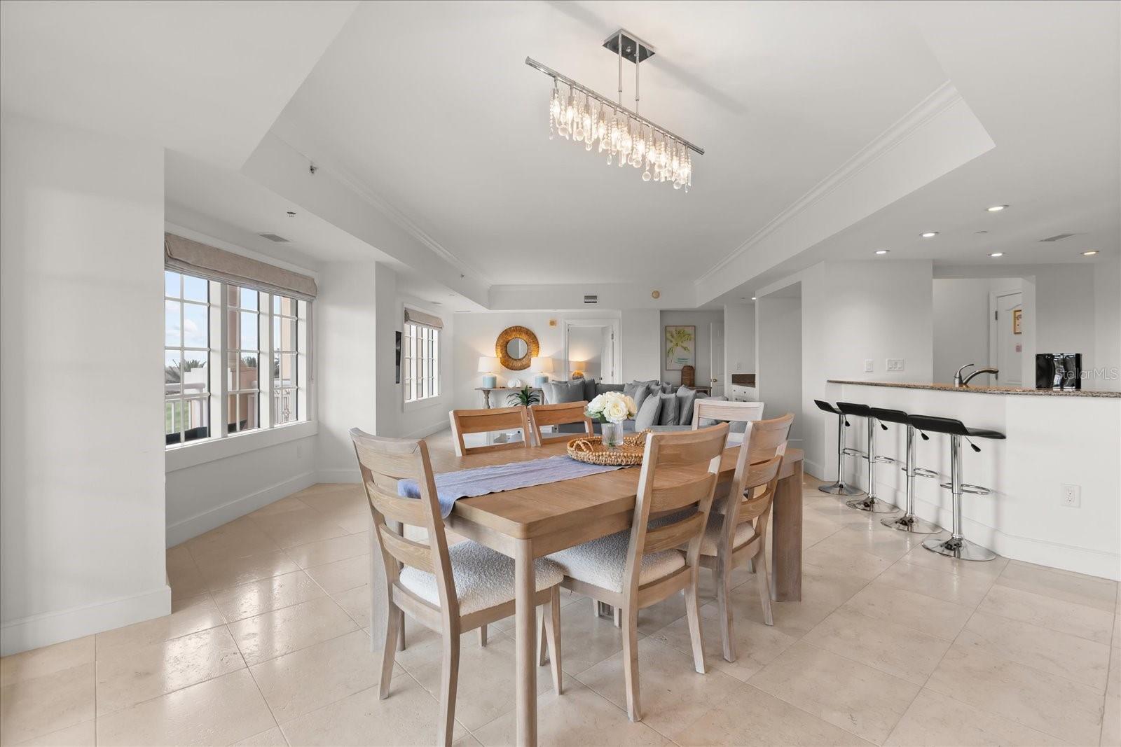 REUNION GRANDE CONDO - Residential