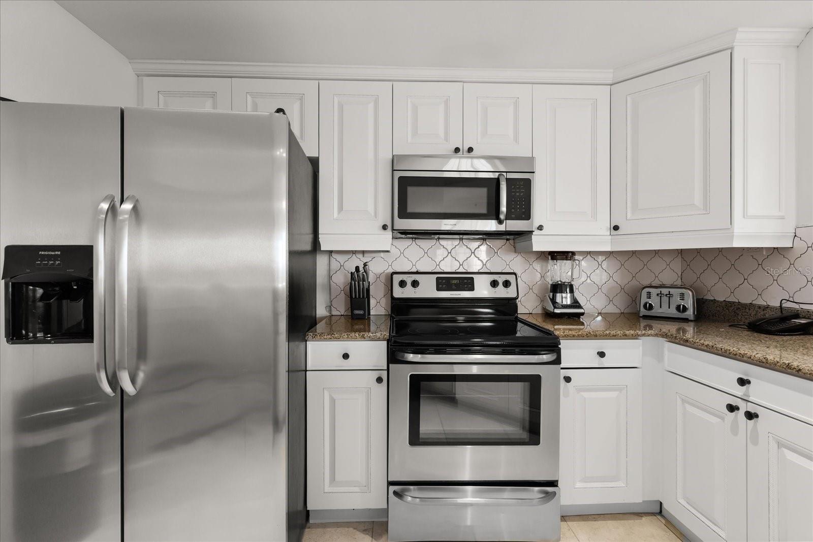 REUNION GRANDE CONDO - Residential