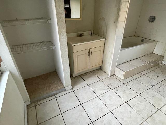 PARRISH SUB - Residential