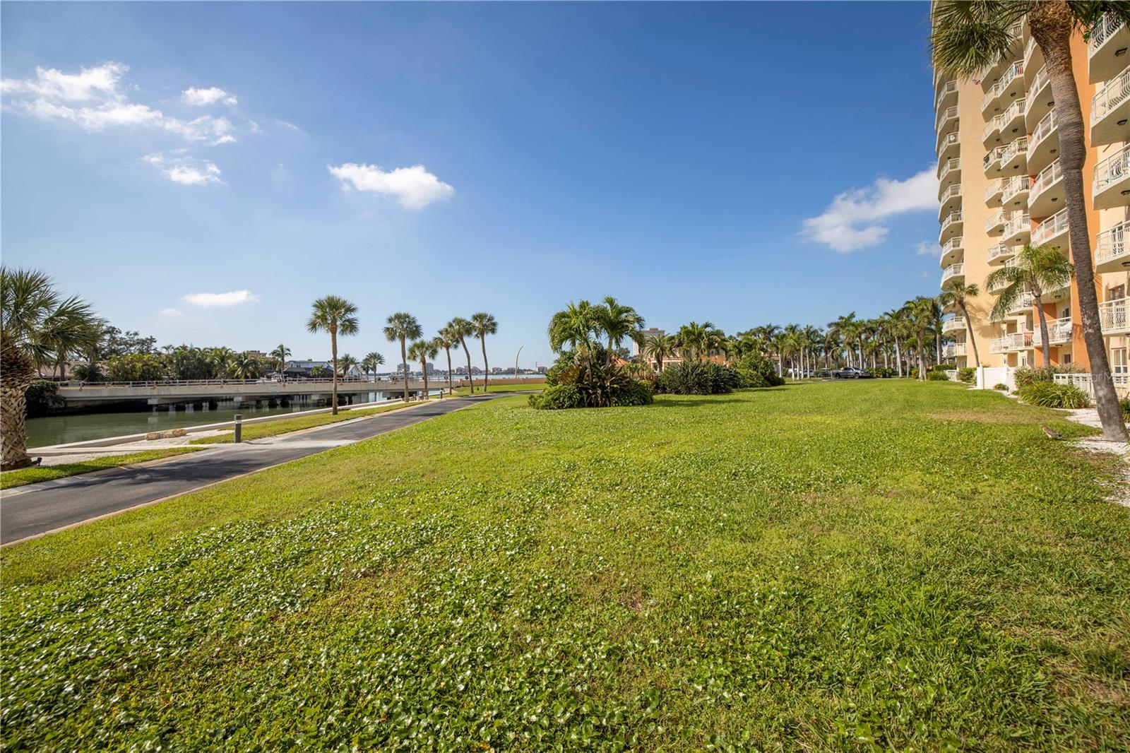 BAYWAY ISLES POINT BRITTANY SIX - Residential