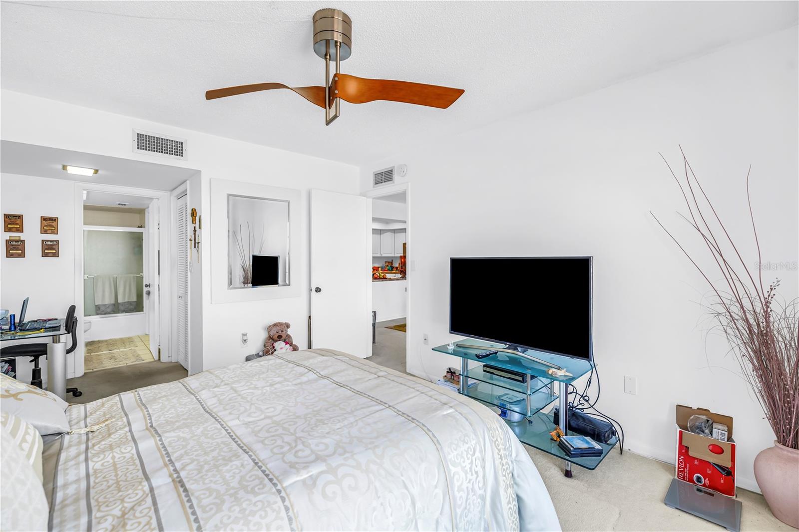 BAYWAY ISLES POINT BRITTANY SIX - Residential