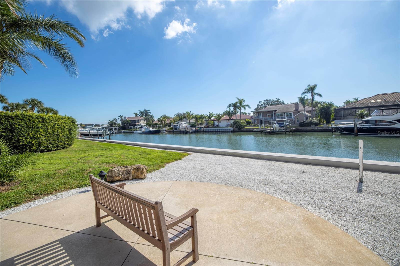 4900 BRITTANY DRIVE S 1209