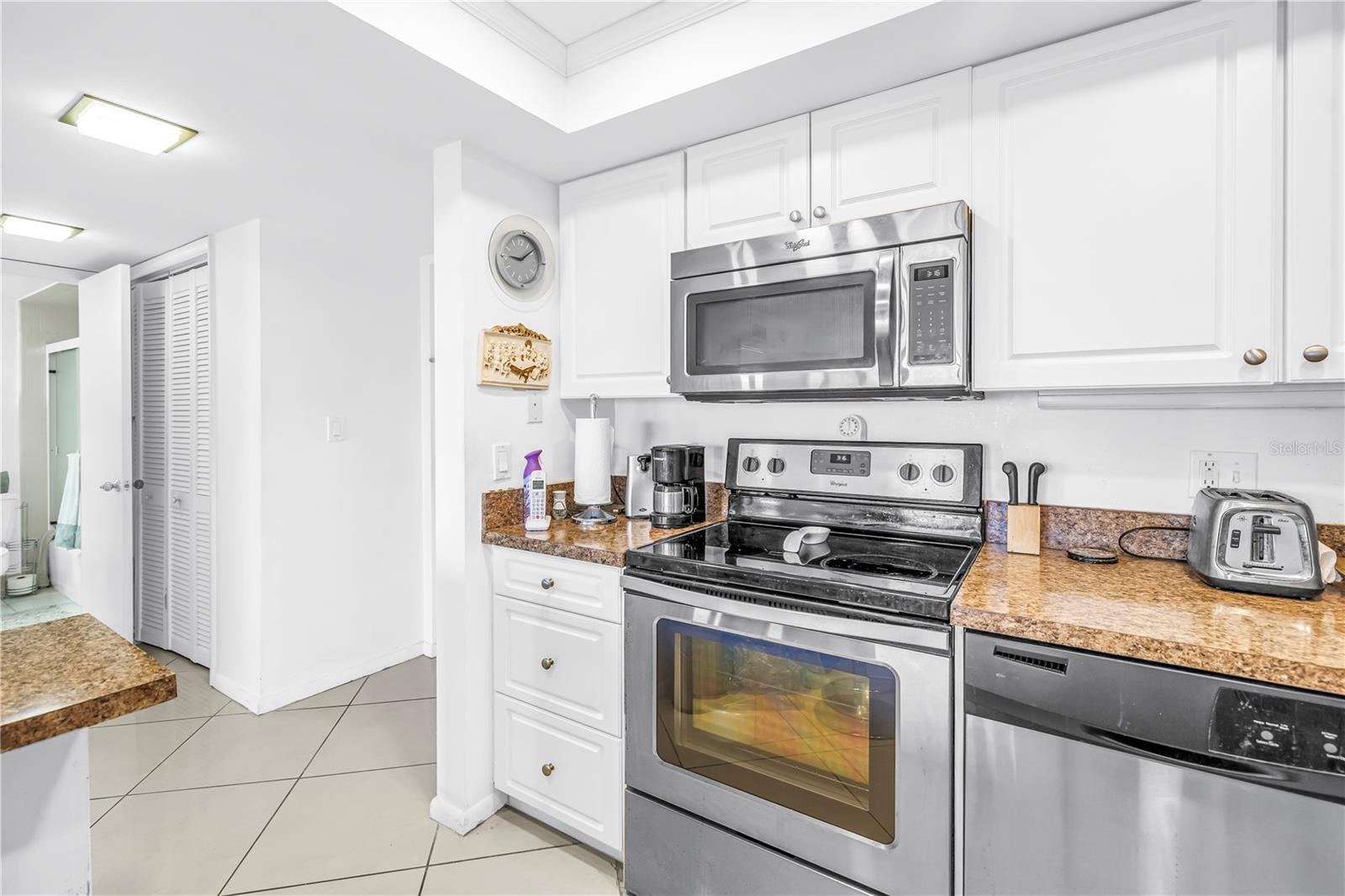 BAYWAY ISLES POINT BRITTANY SIX - Residential