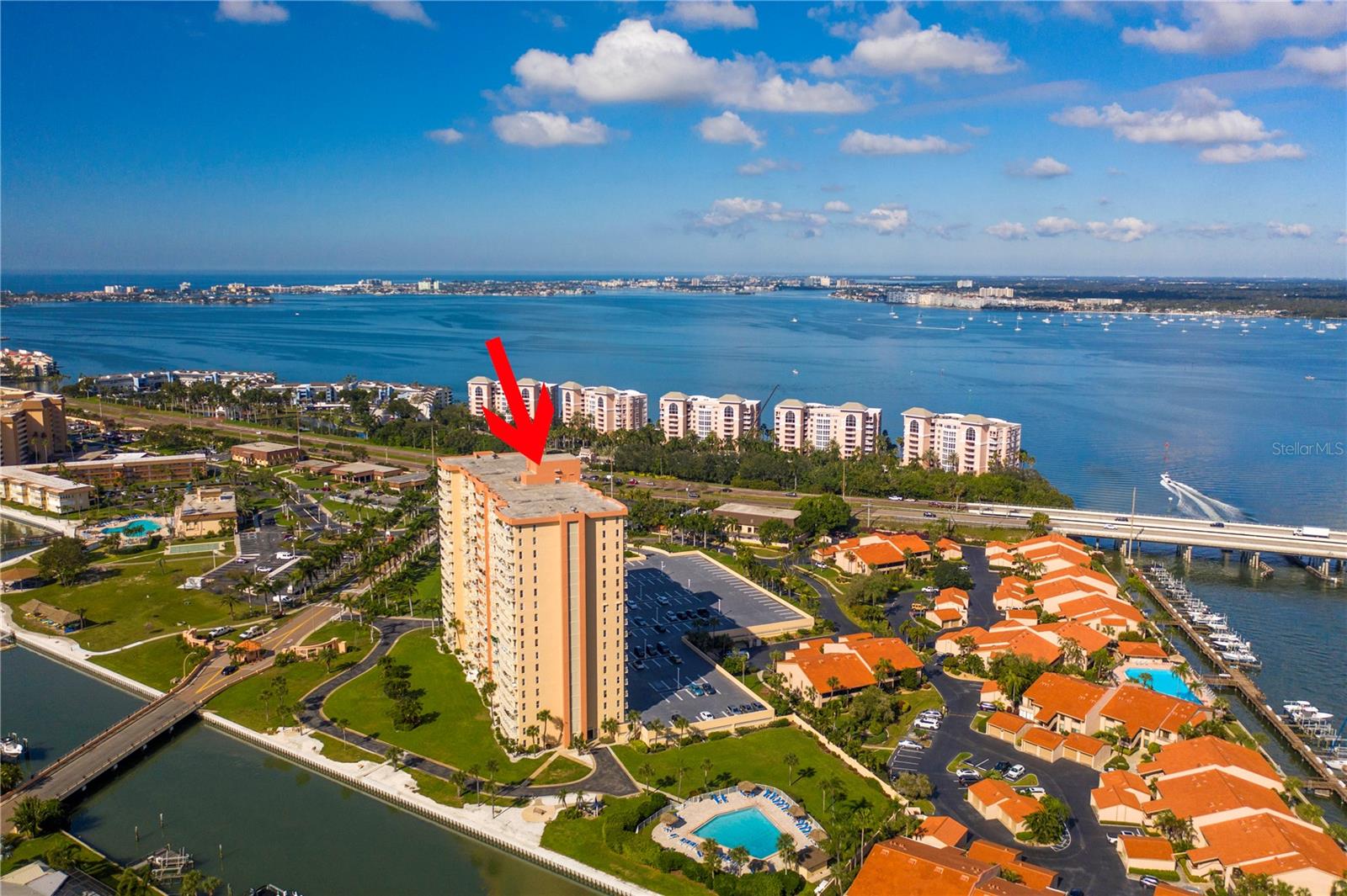 BAYWAY ISLES POINT BRITTANY SIX - Residential