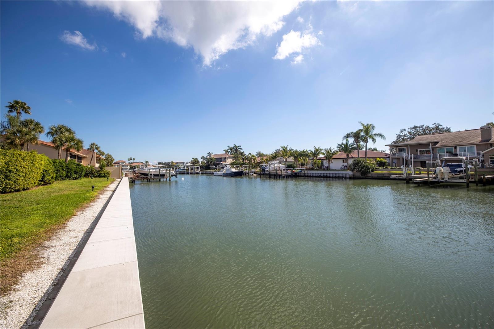 BAYWAY ISLES POINT BRITTANY SIX - Residential