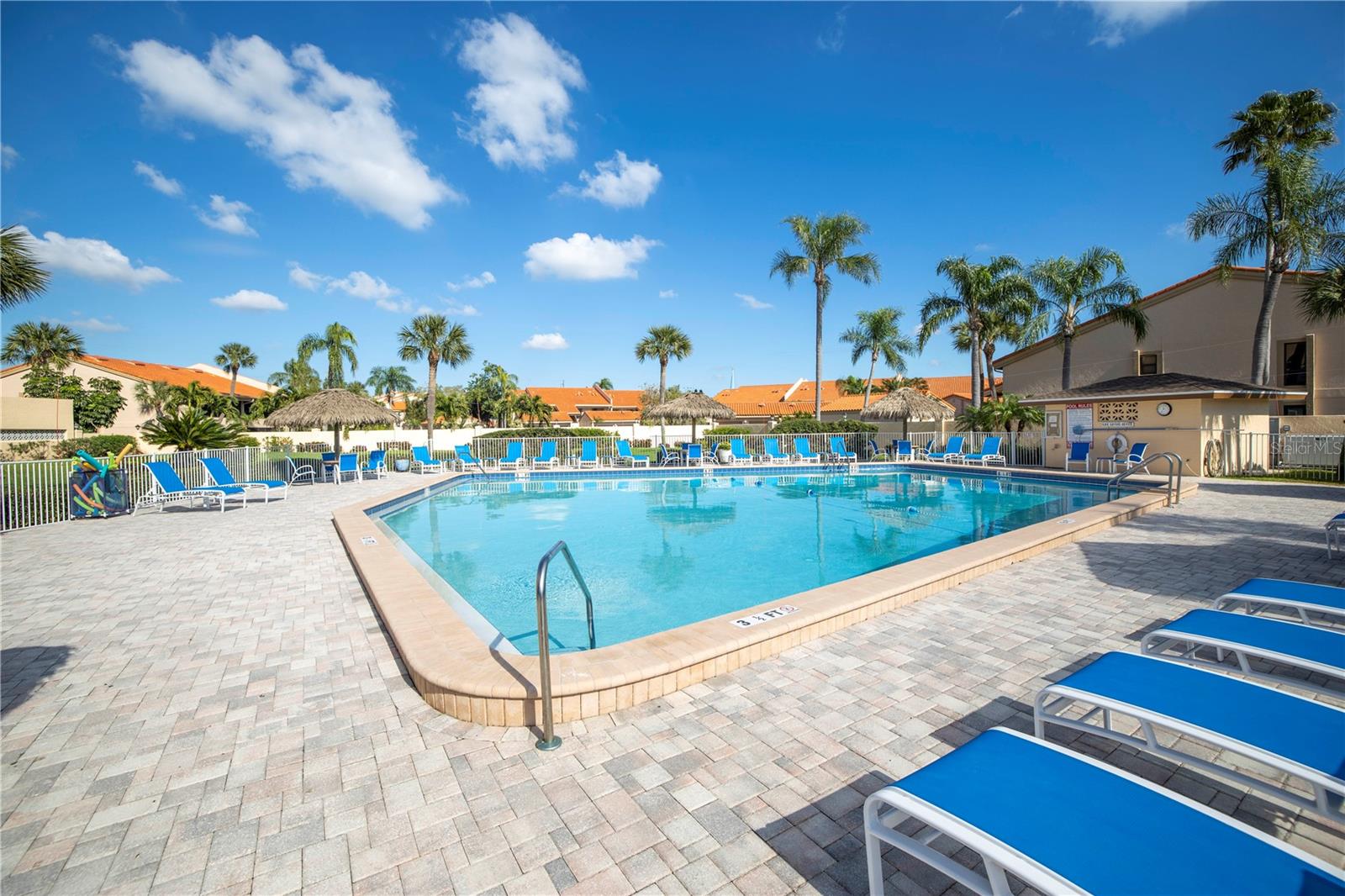 BAYWAY ISLES POINT BRITTANY SIX - Residential