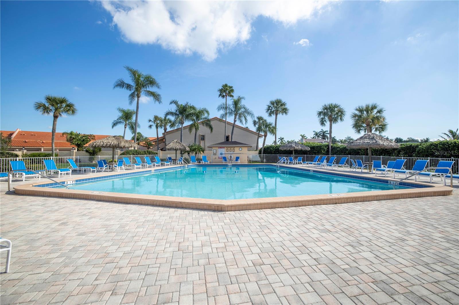 4900 BRITTANY DRIVE S 1209