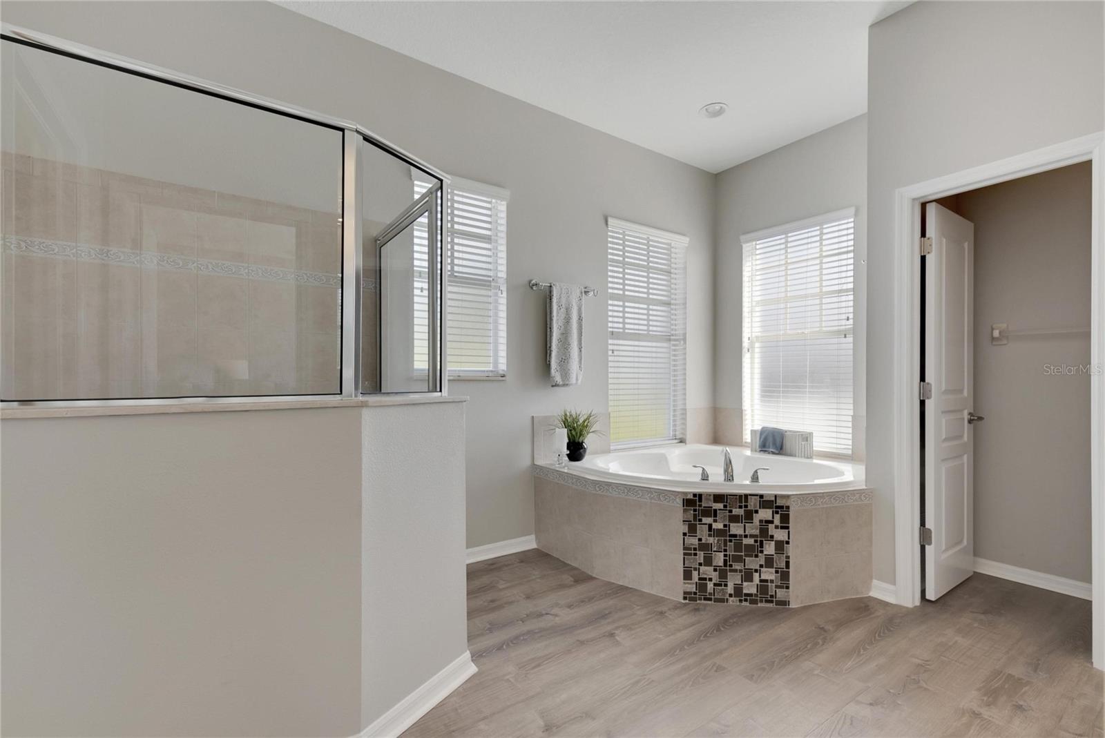 MIRABAY PH 1B-1/2A-1/3B-1 - Residential