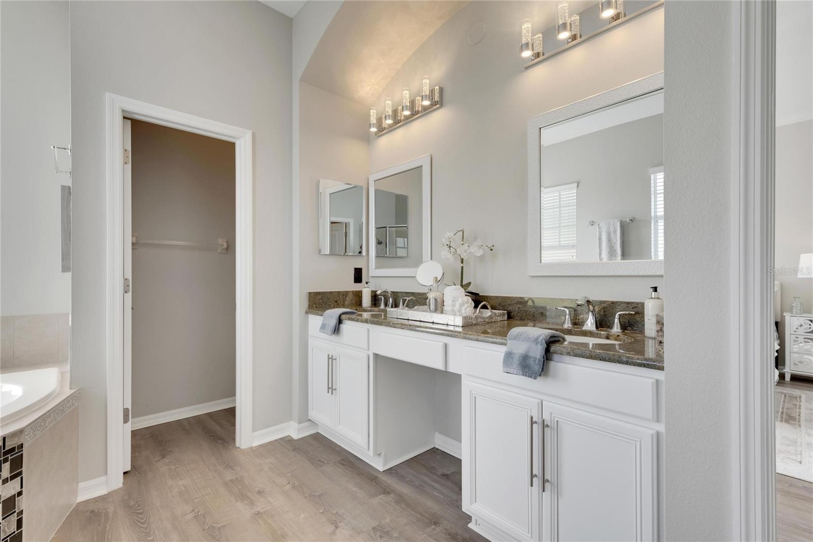 MIRABAY PH 1B-1/2A-1/3B-1 - Residential