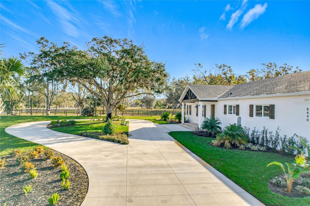 Photo of 8440 Florida Boys Ranch Road, Groveland, FL 34736 (MLS # G5104107)
