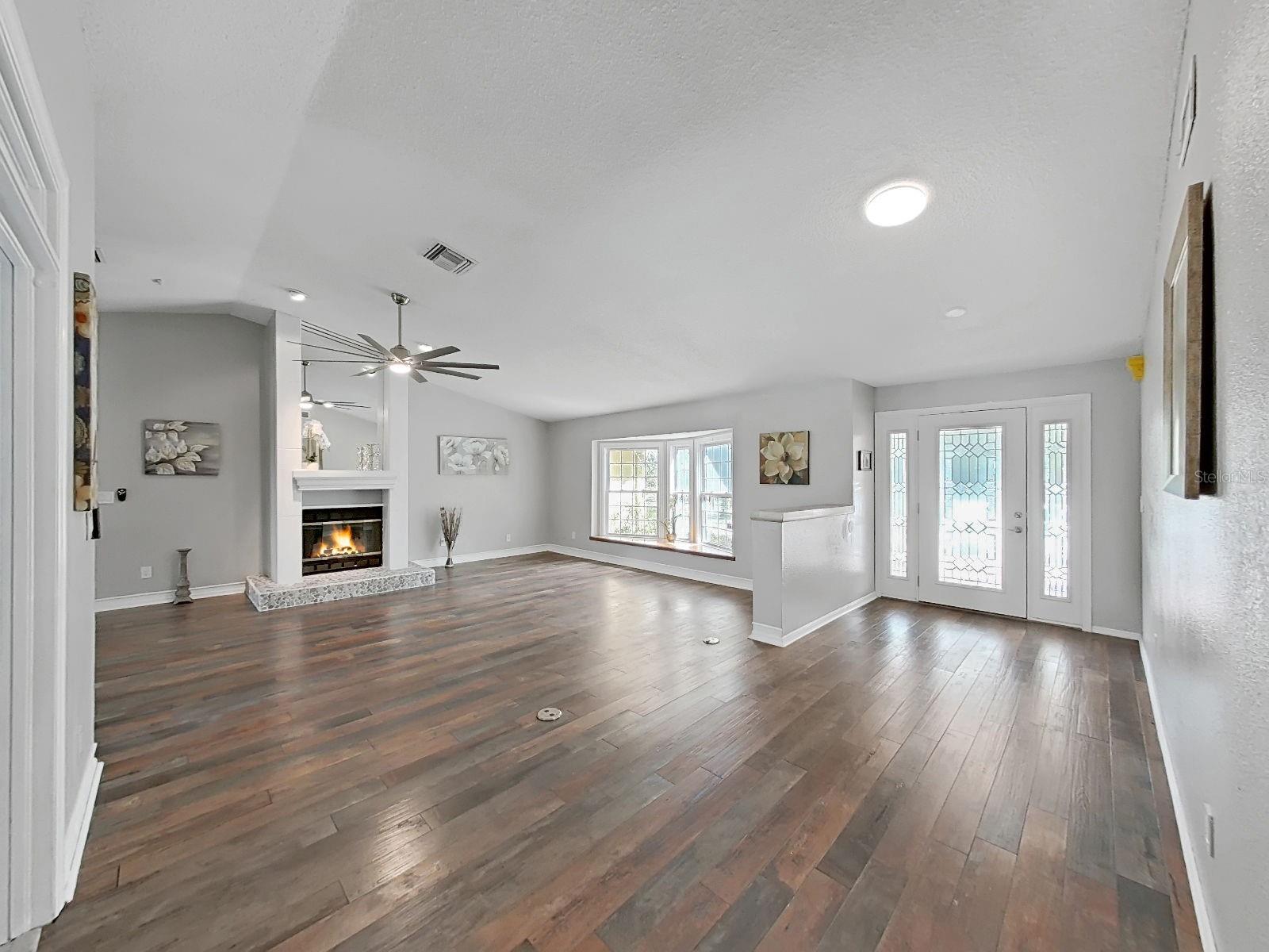 438 LAFAYETTE BOULEVARD