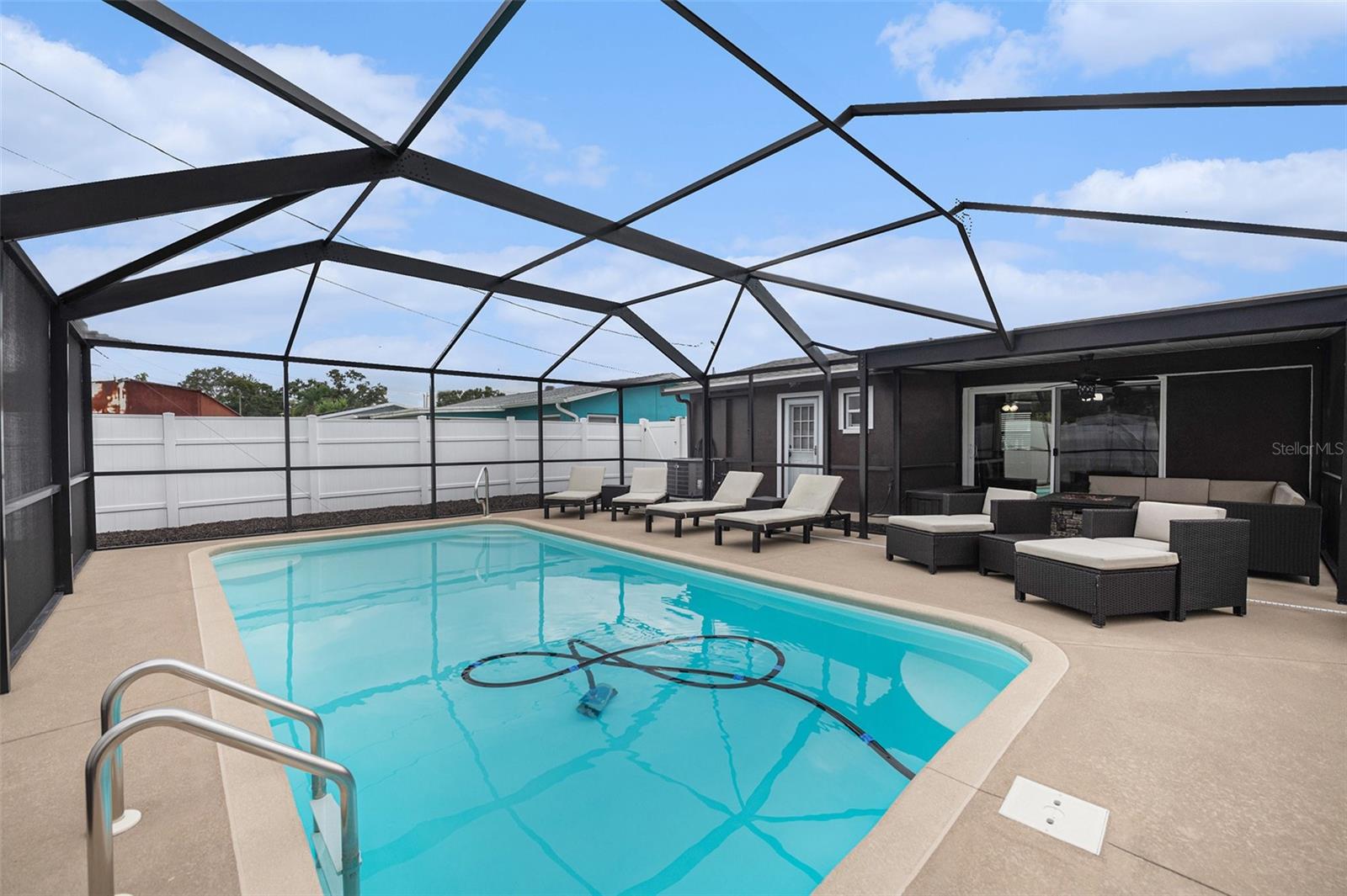 CURLEW CITY - Residential