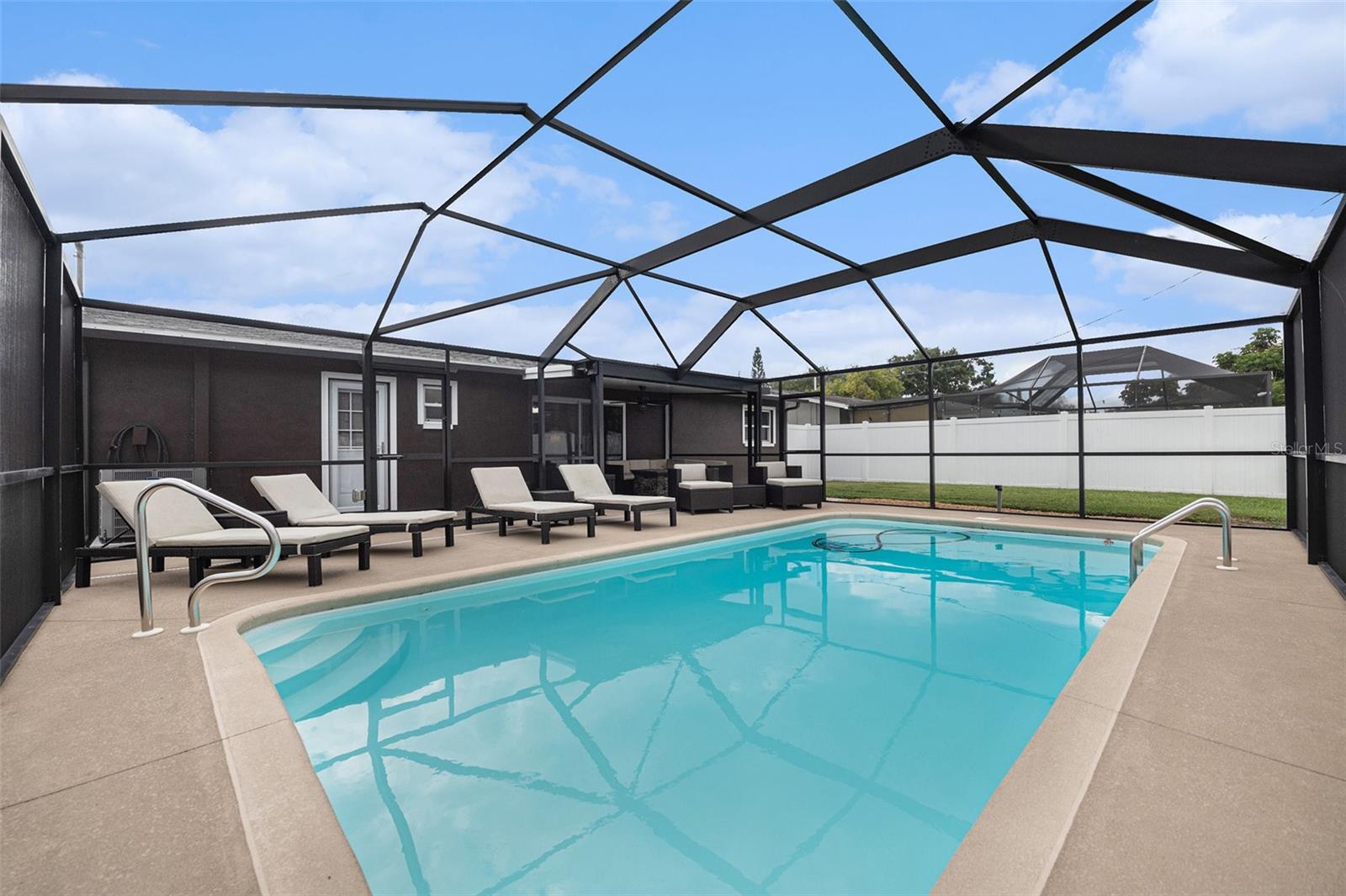 CURLEW CITY - Residential