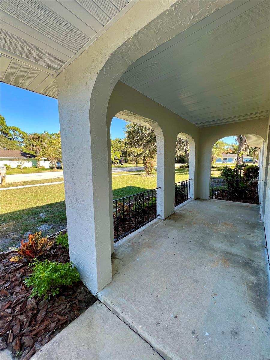 SKY LARK IN THE WOODS - Residential