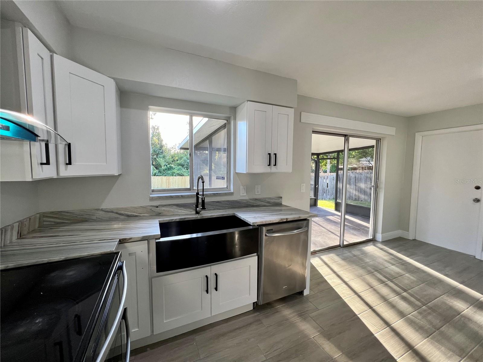 SKY LARK IN THE WOODS - Residential