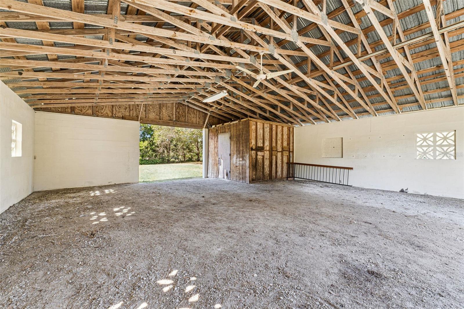 RIVER WOODS 5 ACRE DEV - Residential