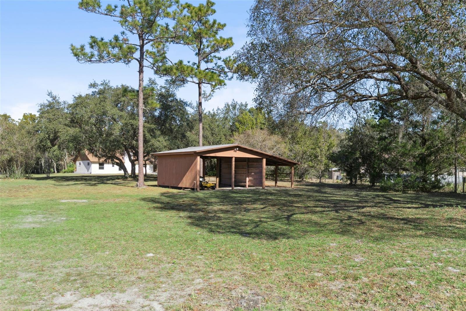 RIVER WOODS 5 ACRE DEV - Residential