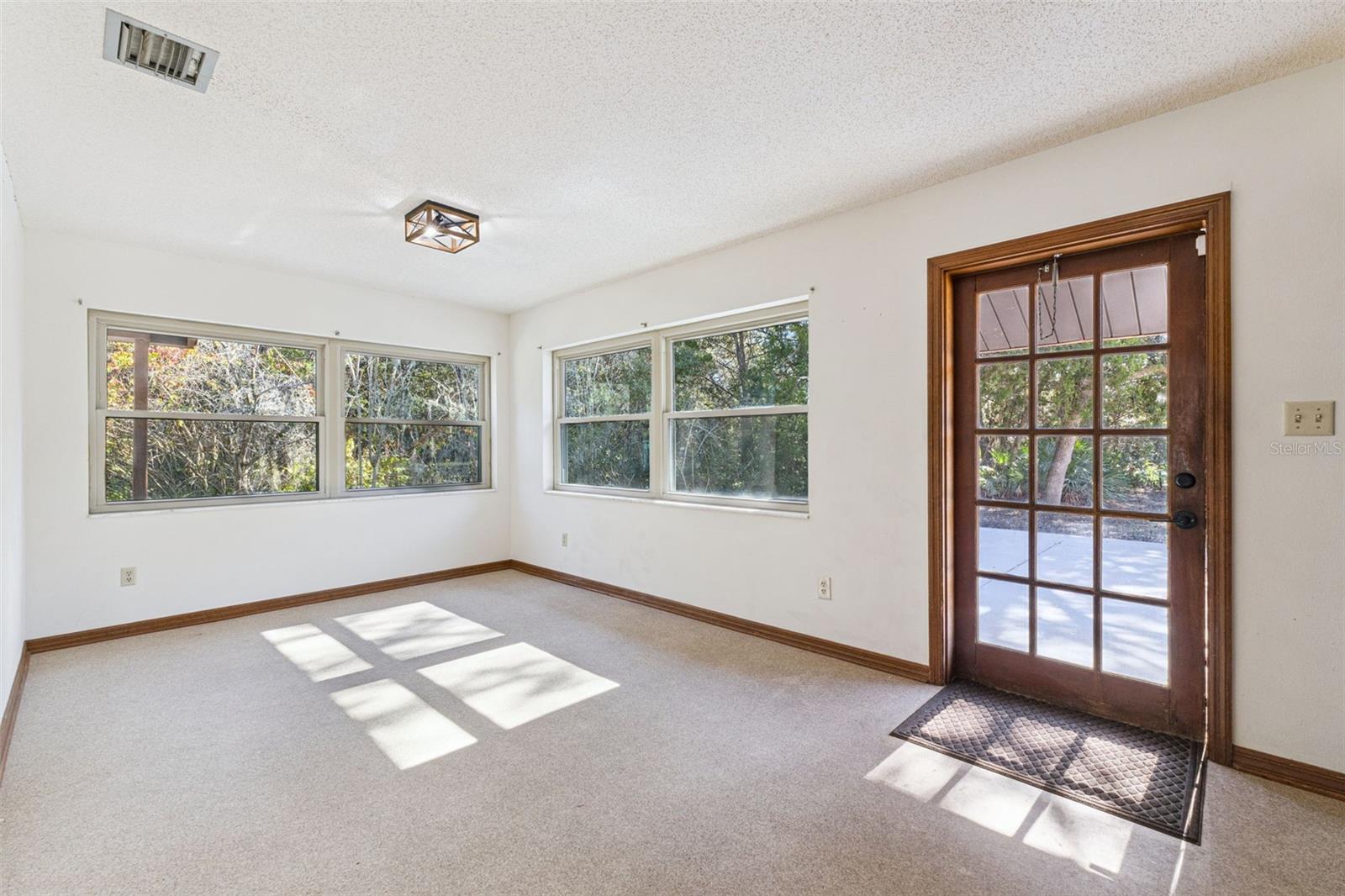 RIVER WOODS 5 ACRE DEV - Residential