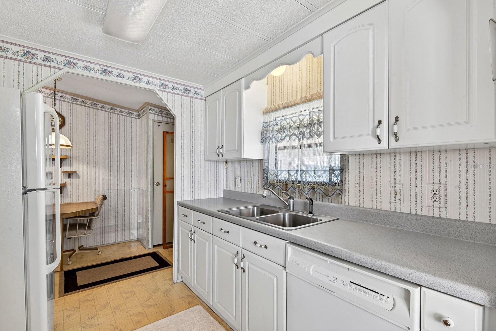 PINEY POINT HOMEOWNERS CO-OP - Residential