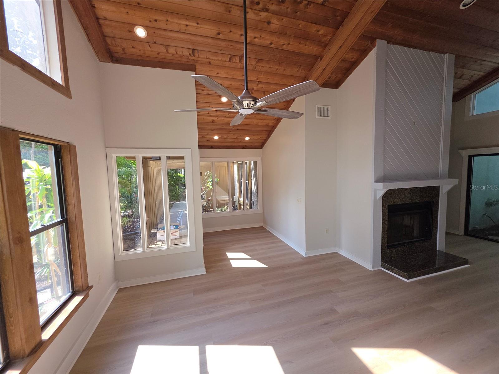 PINE BAY FOREST - Residential