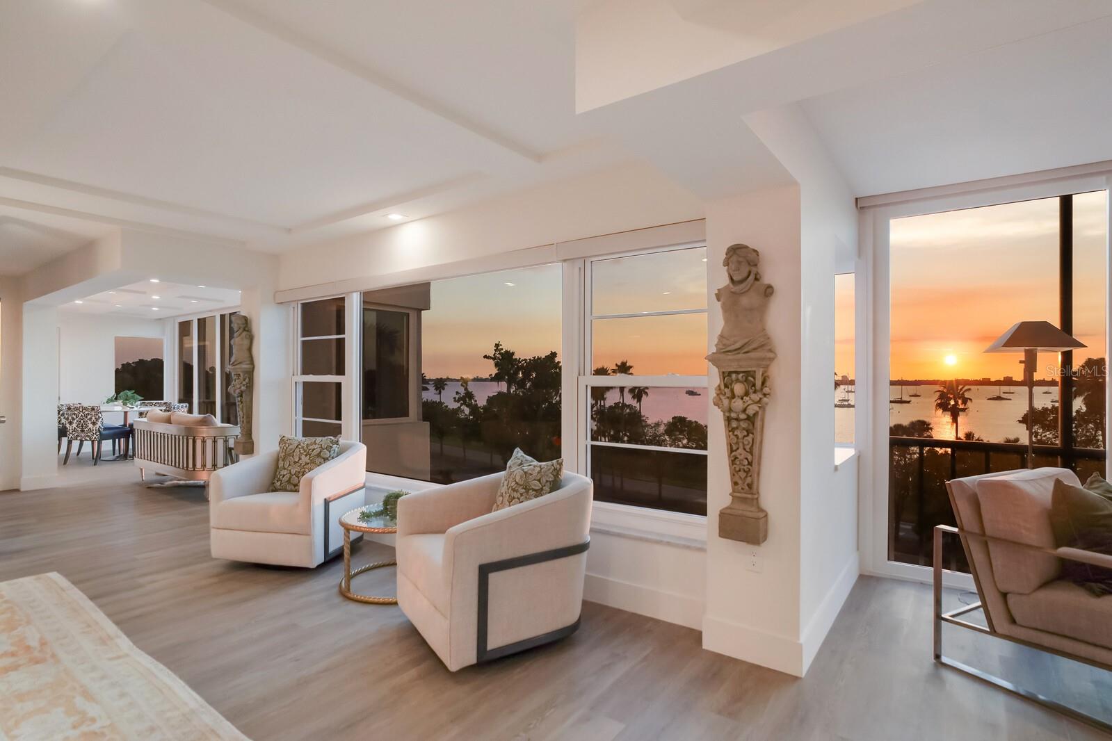 ROYAL ST ANDREW - Residential