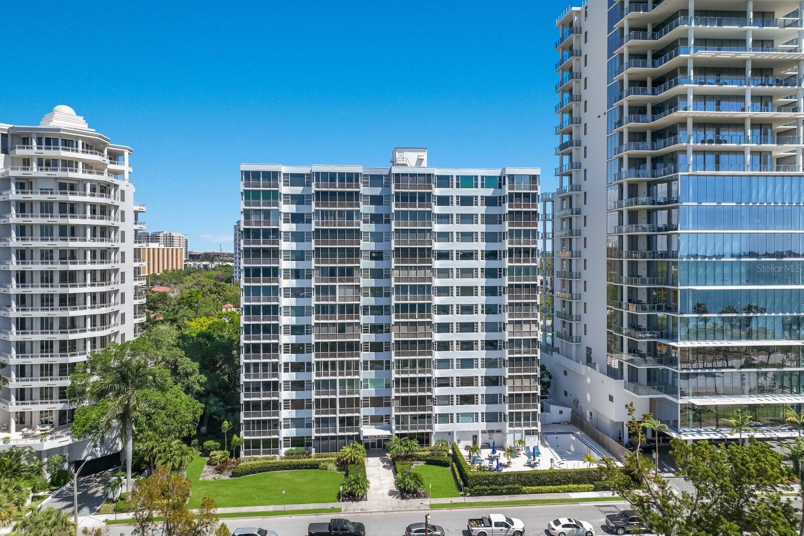 ROYAL ST ANDREW - Residential