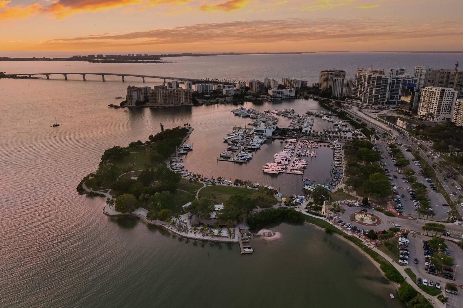 ROYAL ST ANDREW - Residential