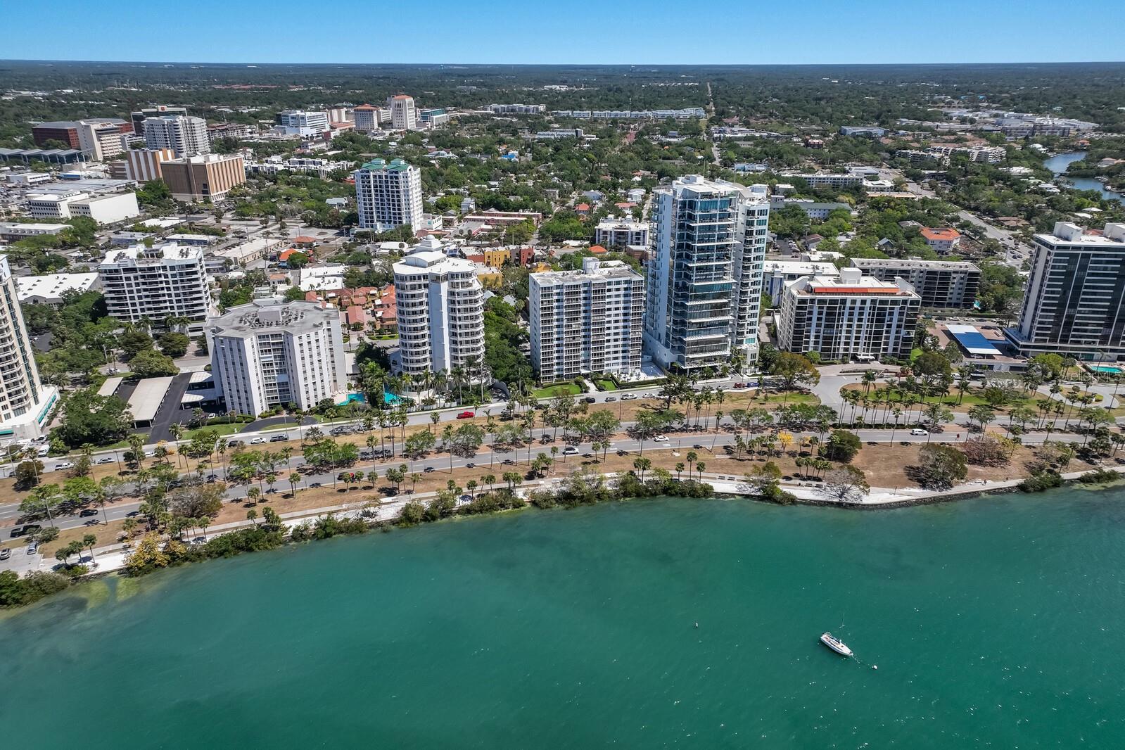 ROYAL ST ANDREW - Residential