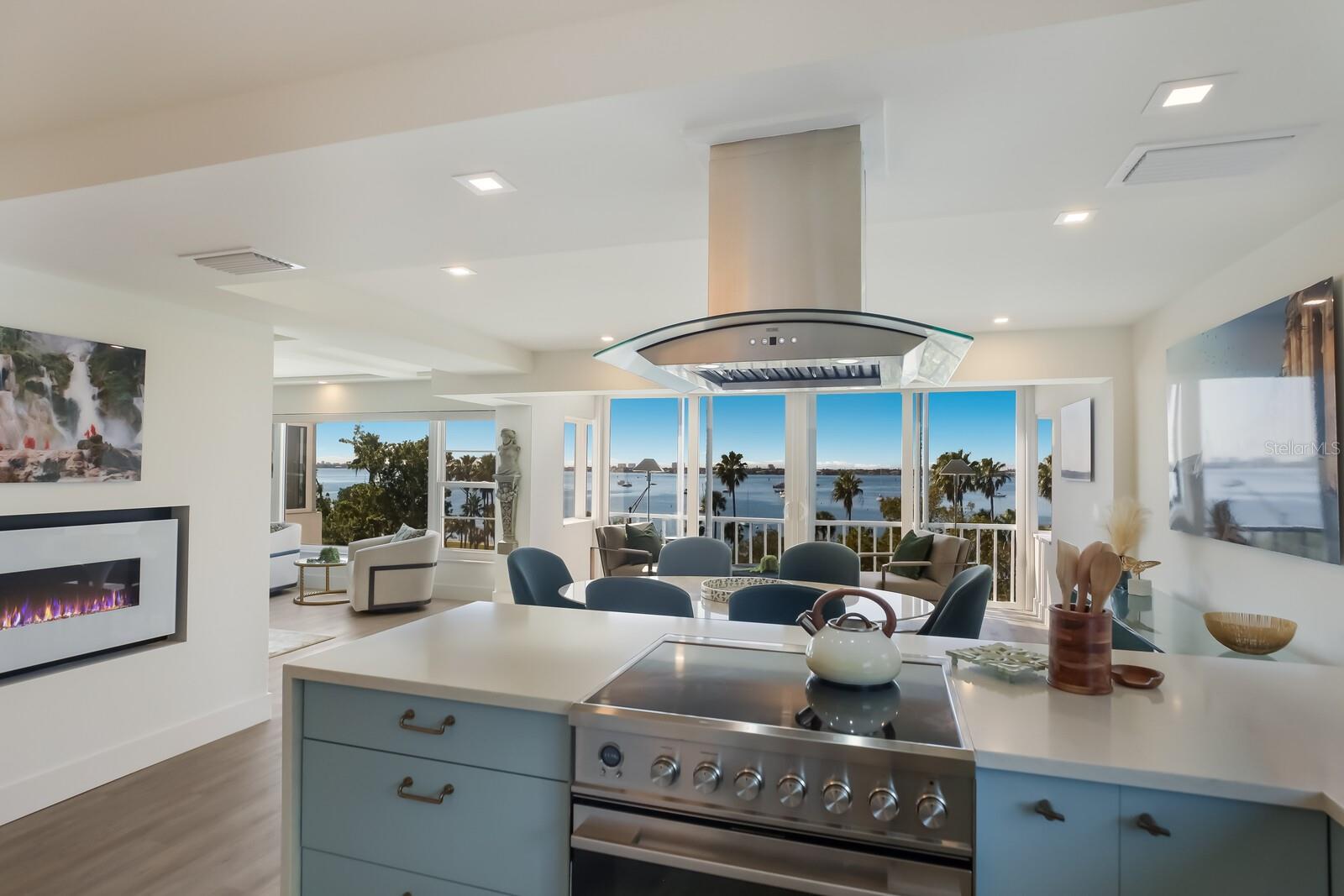 ROYAL ST ANDREW - Residential