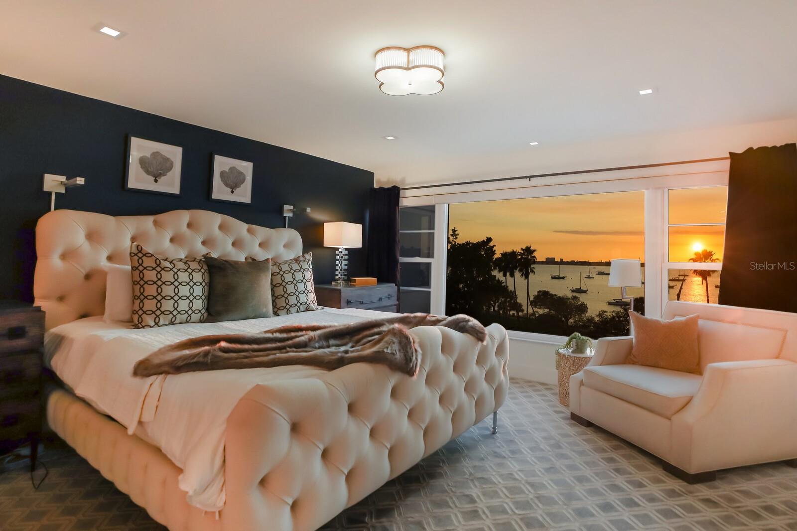 ROYAL ST ANDREW - Residential