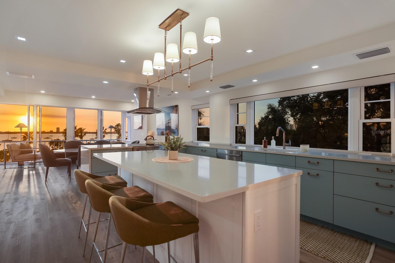 ROYAL ST ANDREW - Residential