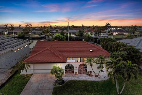 A home in PUNTA GORDA