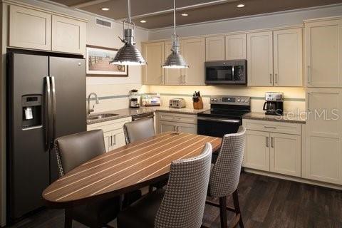 5325 MARINA DRIVE 432