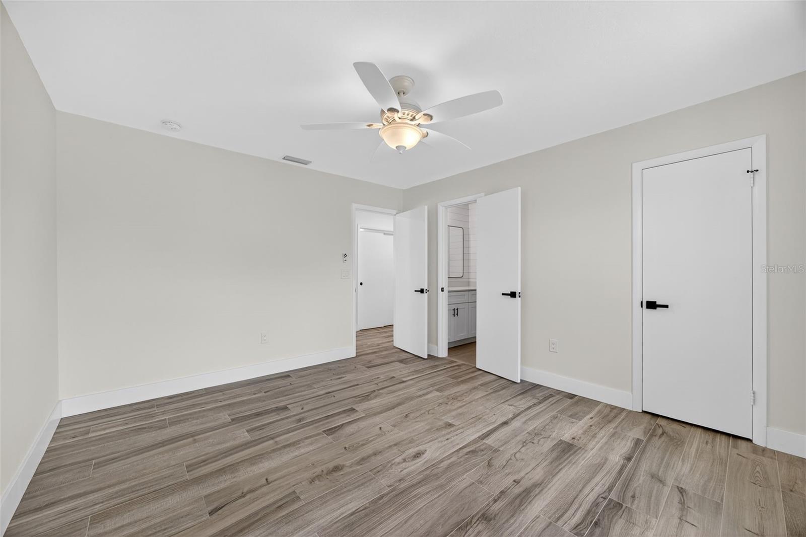 STRATHMORE RIVERSIDE I - Residential