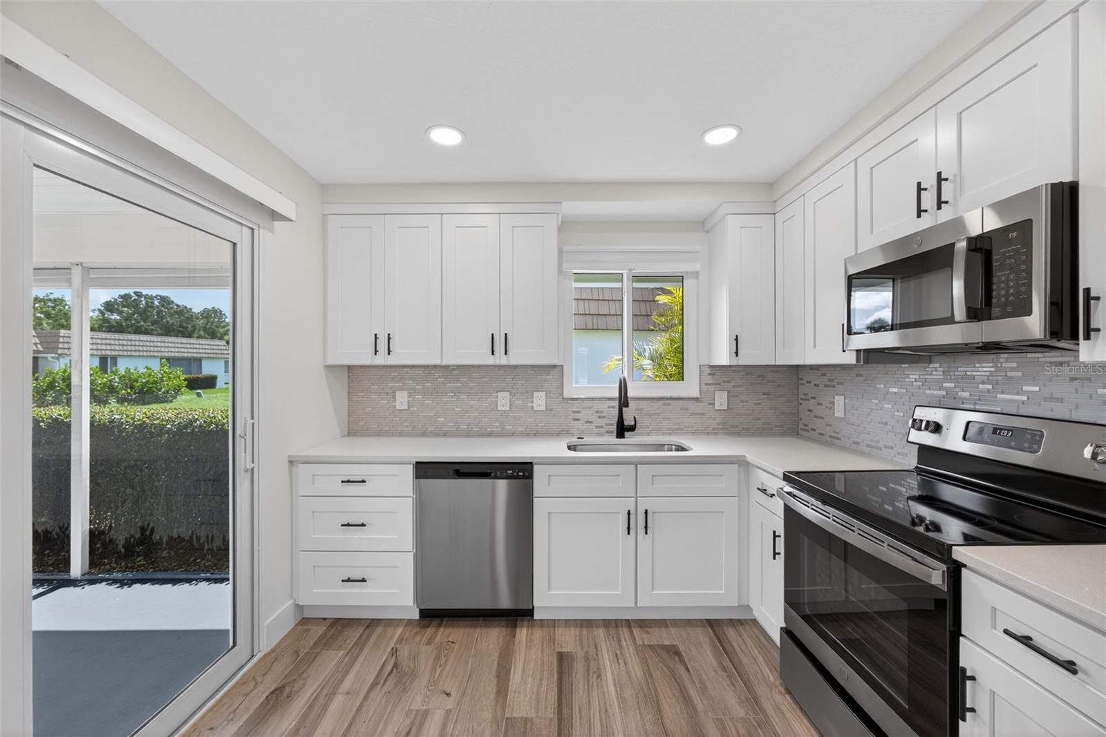 2733 RIVERBLUFF PLACE V57