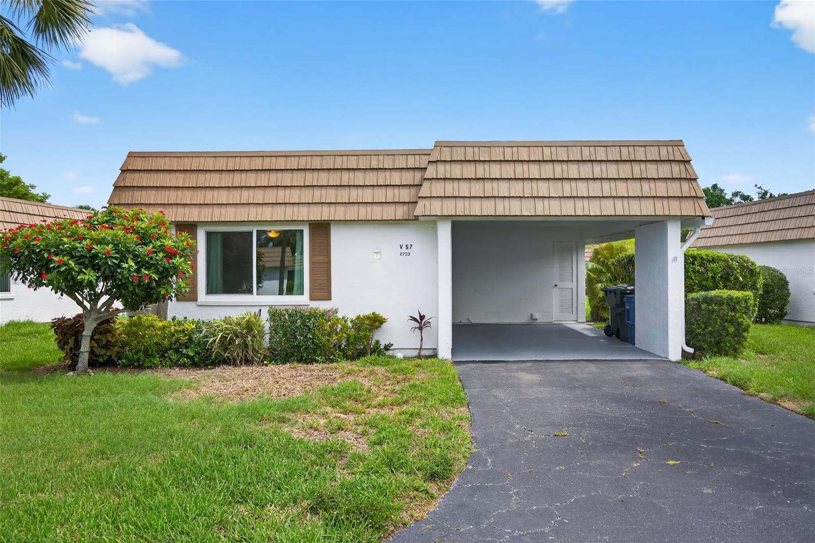 2733 RIVERBLUFF PLACE V57