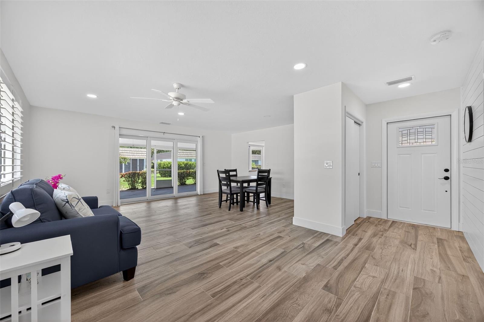 STRATHMORE RIVERSIDE I - Residential