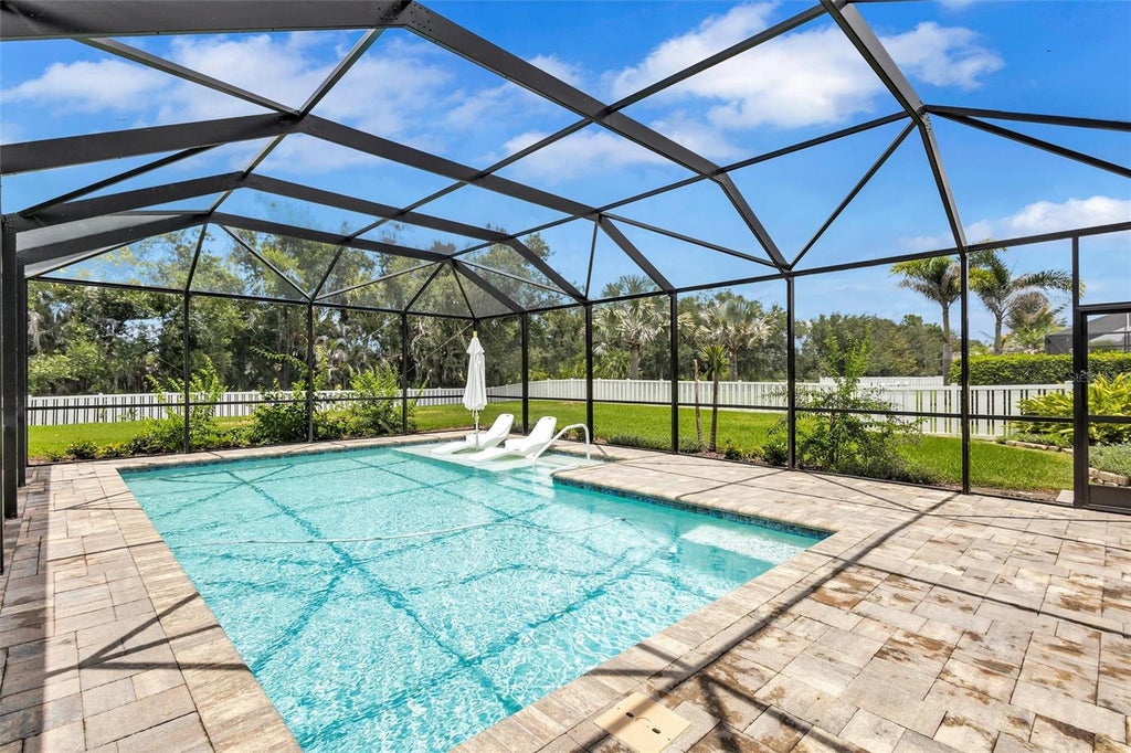 Photo of 1436 Hickory View Circle, Parrish, FL 34219 (MLS # A4700261)